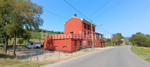 4 Schlafzimmer Villa in Pietra de' Giorgi, Italy, Nr. 374100 3
