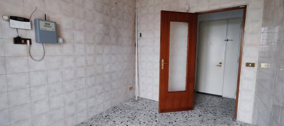 2 rooms Apartment in Bari, Italy No. 311953 10