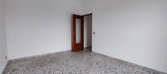 2 rooms Apartment in Bari, Italy No. 311953 8