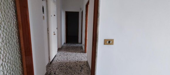 2 rooms Apartment in Bari, Italy No. 311953 13