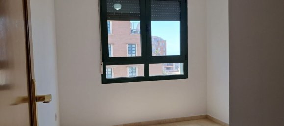 3 bedrooms Apartment in Valencia, Spain No. 137478 9