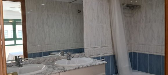 3 bedrooms Apartment in Valencia, Spain No. 137478 17