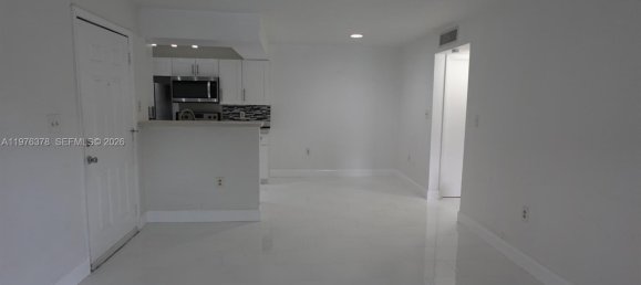 1 غرف نوم عقار تجاري في Miami, الولايات المتحدة رقم 614450 24
