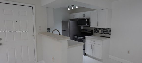 1 غرف نوم عقار تجاري في Miami, الولايات المتحدة رقم 614450 3