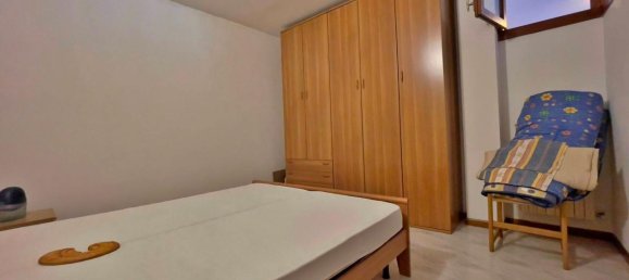 3-salle Appartement à Berbenno di Valtellina, Italy No. 89774 9