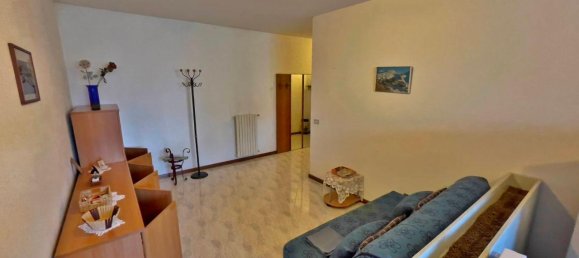 3-salle Appartement à Berbenno di Valtellina, Italy No. 89774 15