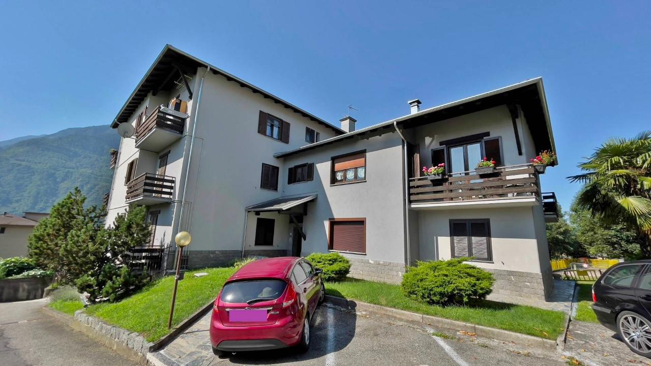 3-salle Appartement à Berbenno di Valtellina, Italy No. 89774