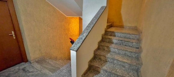 3-salle Appartement à Berbenno di Valtellina, Italy No. 89774 18