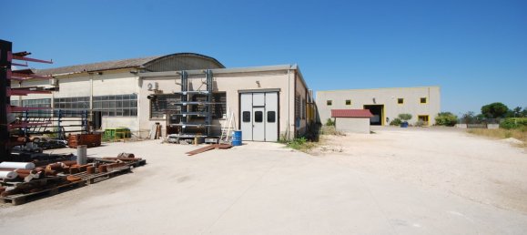 1170m² Warehouse in Campello sul Clitunno, Italy No. 66017 17