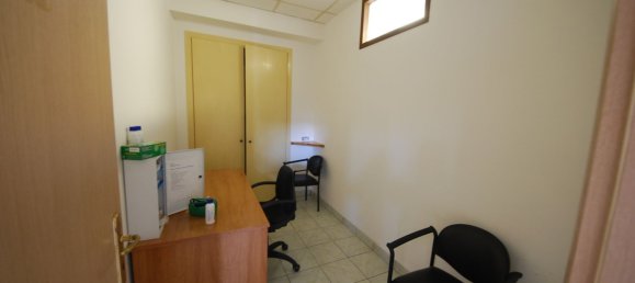 1170m² Warehouse in Campello sul Clitunno, Italy No. 66017 21