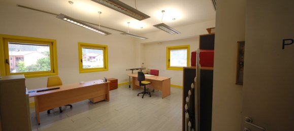 1170m² Warehouse in Campello sul Clitunno, Italy No. 66017 26