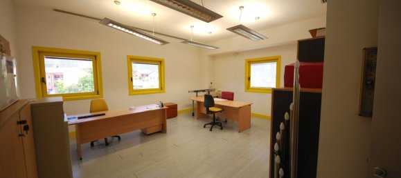 1170m² Warehouse in Campello sul Clitunno, Italy No. 66017 27