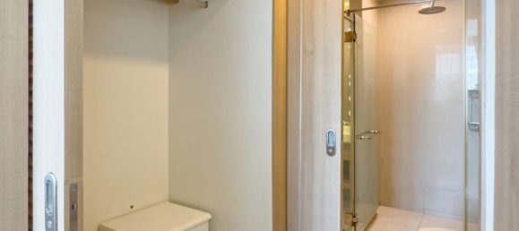 1 Schlafzimmer Eigentumswohnung in The Riviera Wongamat Beach Pattaya, Thailand, Nr. 33007 2