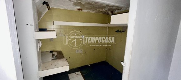 3 rooms Apartment in Bologna, Italy No. 162472 16