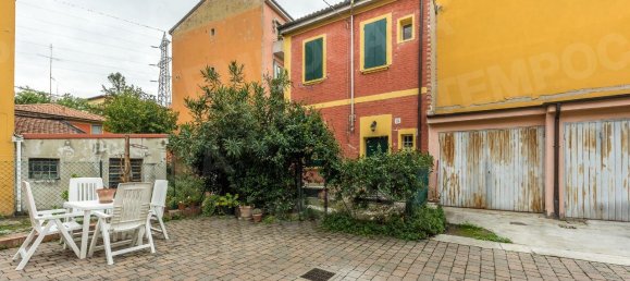 3 rooms Apartment in Bologna, Italy No. 162472 4