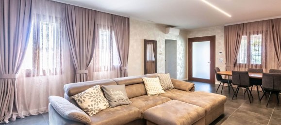 6 rooms House in Noventa di Piave, Italy No. 74746 2