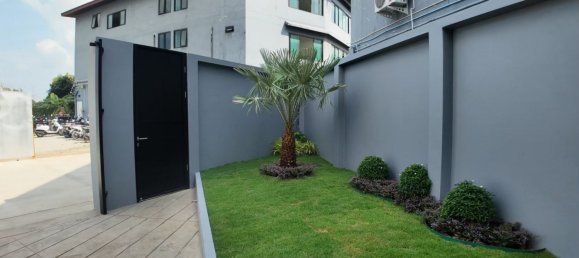 3 bedrooms House in Pattaya, Thailand No. 76031 2