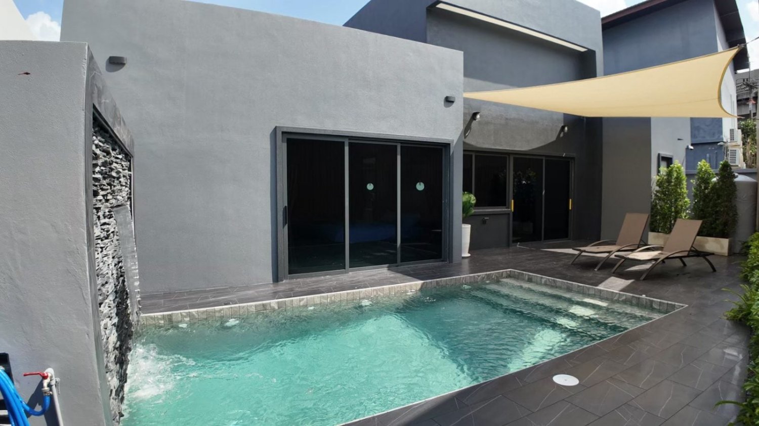 3 bedrooms House in Pattaya, Thailand No. 76031