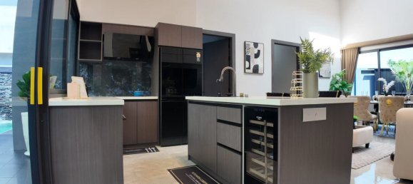 3 bedrooms House in Pattaya, Thailand No. 76031 5