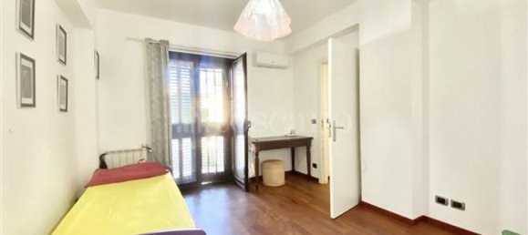 5 rooms Apartment in Messina, Italy No. 48345 34