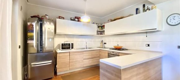 5 rooms Apartment in Messina, Italy No. 48345 21