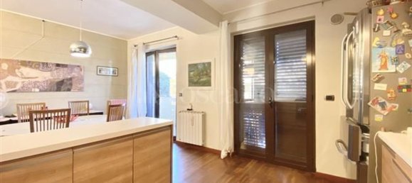 5 rooms Apartment in Messina, Italy No. 48345 26