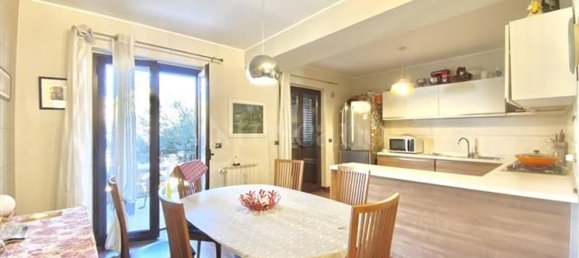 5 rooms Apartment in Messina, Italy No. 48345 18