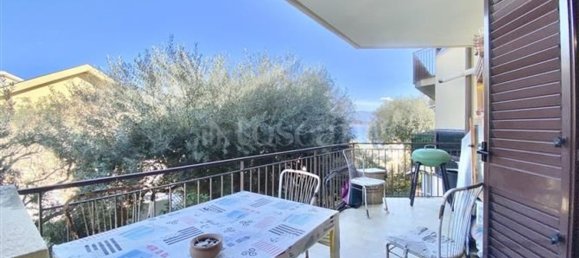 5 rooms Apartment in Messina, Italy No. 48345 48