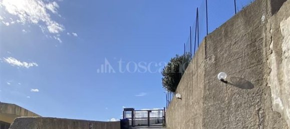 5 rooms Apartment in Messina, Italy No. 48345 2