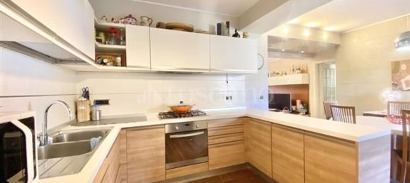 5 rooms Apartment in Messina, Italy No. 48345 24