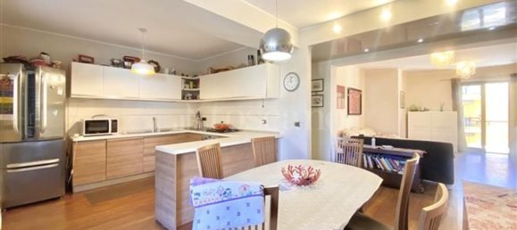 5 rooms Apartment in Messina, Italy No. 48345 19