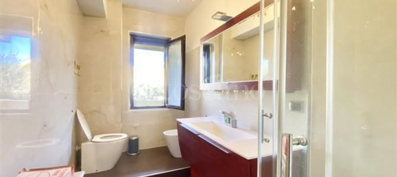 5 rooms Apartment in Messina, Italy No. 48345 38