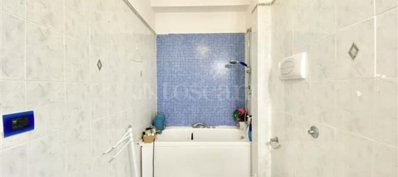 5 rooms Apartment in Messina, Italy No. 48345 45