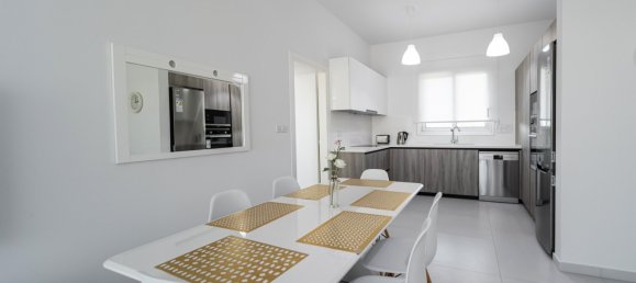 2 bedrooms Apartment in Agios Tychonas, Cyprus No. 622 3