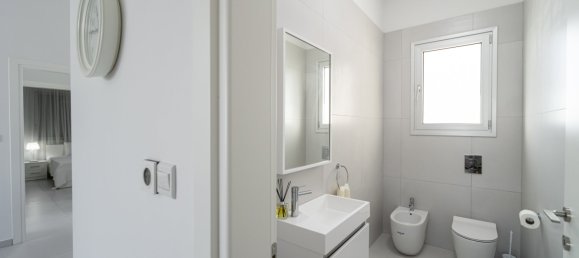 2 bedrooms Apartment in Agios Tychonas, Cyprus No. 622 9