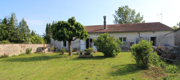3 bedrooms House in Charente, France No. 283707 8