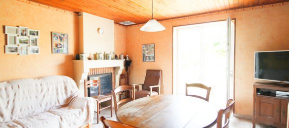 3 bedrooms House in Charente, France No. 283707 3