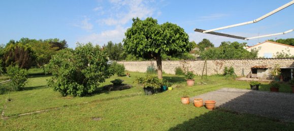 3 bedrooms House in Charente, France No. 283707 9