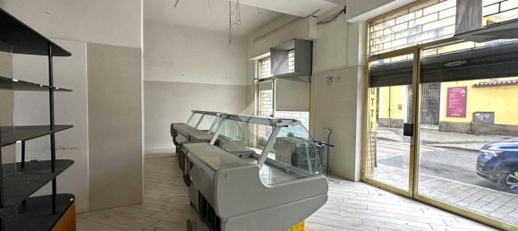 75m² Commercial property in Novi Ligure, Italy No. 106022 3