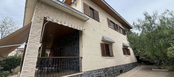 4 Schlafzimmer Haus in Elda, Spain, Nr. 148835 10