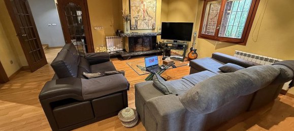 4 Schlafzimmer Haus in Elda, Spain, Nr. 148835 4