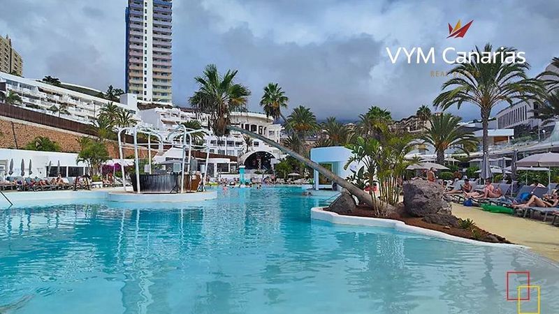 54m² Office in Adeje, Spain No. 269558