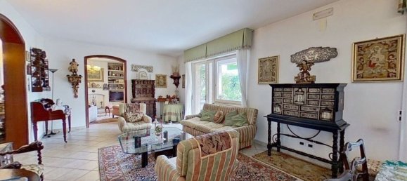 Villa de 19 dormitorios en Vecchiano, Italy No. 331677 32