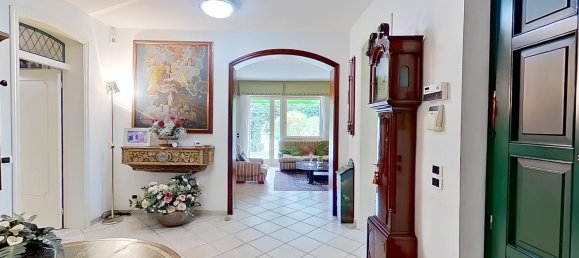 Villa de 19 dormitorios en Vecchiano, Italy No. 331677 31