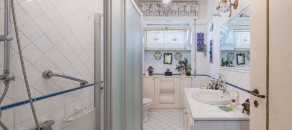 Villa de 19 dormitorios en Vecchiano, Italy No. 331677 13