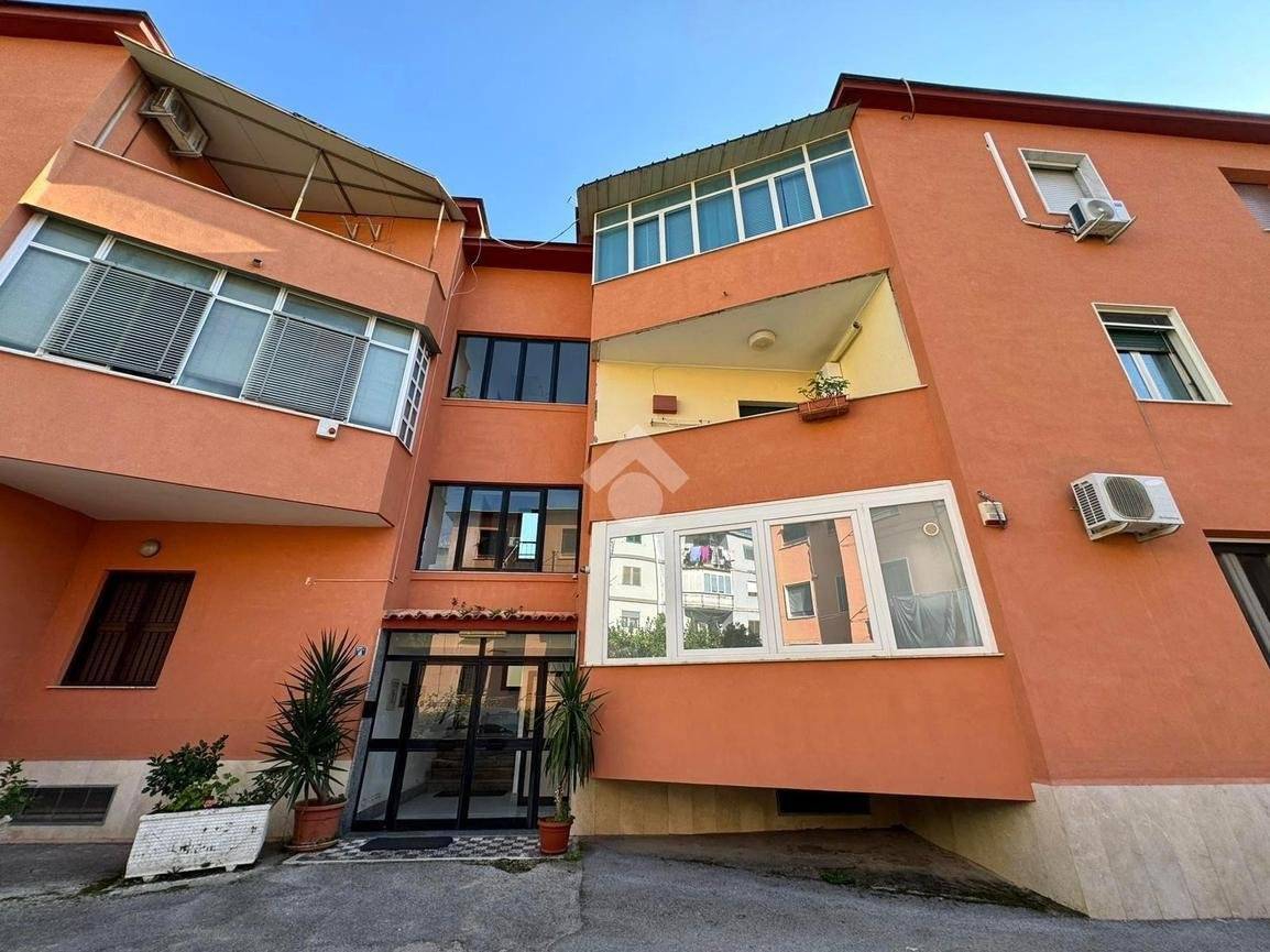 2 bedrooms Apartment in Naples, Italy No. 175944