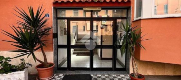 2 bedrooms Apartment in Naples, Italy No. 175944 2