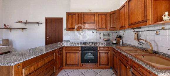 Villa T5 em Gallarate, Italy N.º 13283 6
