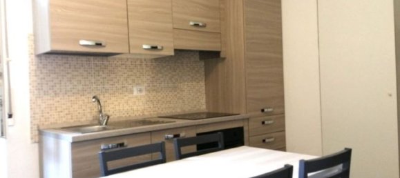 2 bedrooms Apartment in Milan, Italy No. 364201 3