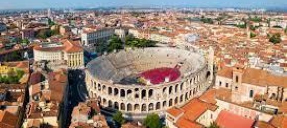 Здание с 7 комнатами в Верона, Италия № 237347 7